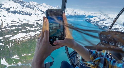 Helicopter Tour with phone in Alaska